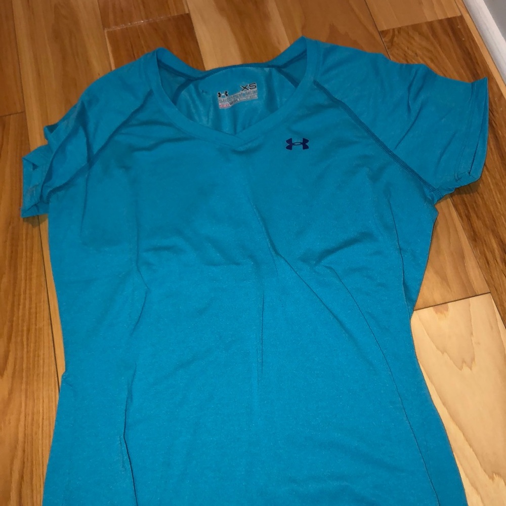 v neck under armor tee shirt